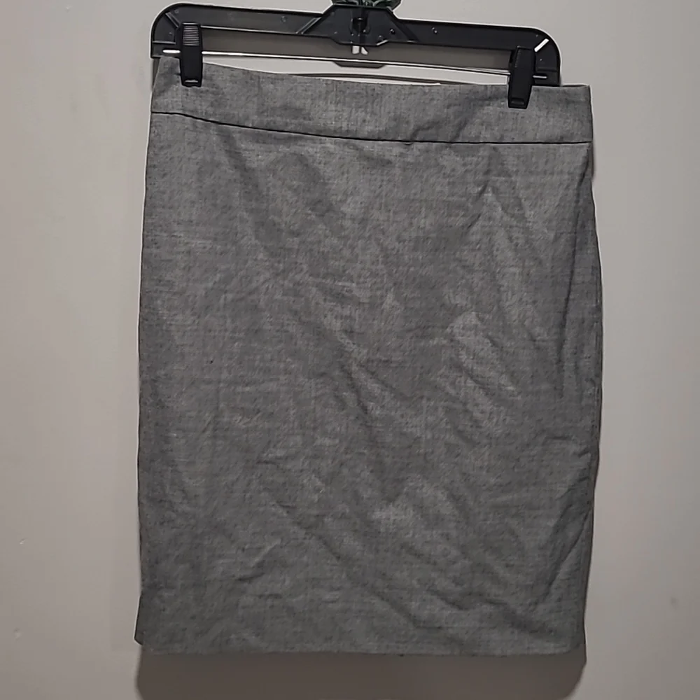 J. CREW SZ 4 gray pencil skirt WSK41